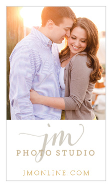 Upload one of your professional photos to the Basic Photo Foil Business Cards.