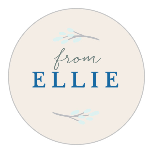 Regal Wreath Bat Mitzvah Stickers are a fantastic addition to any order: featuring two beautiful typefaces, cradled by delicate blue branches, and outlined by a thin turquoise circle, these stickers can serve as a wonderful reminder of your daughter's Bat Mitzvah.