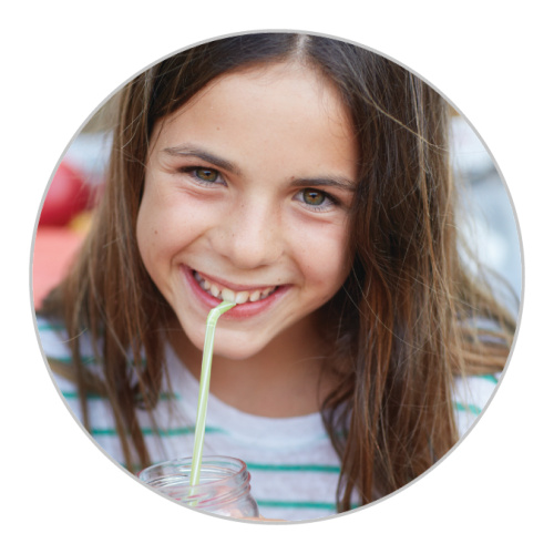Put the final touches on your invitation with the Colorful Names Bat Mitzvah Stickers.
