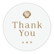 Add the perfect extra touch to your invites with our Tiny Seashell Wedding Stickers. 