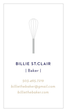 Customize our simple Cute Cakes business cards to warm the hearts of your future customers. 