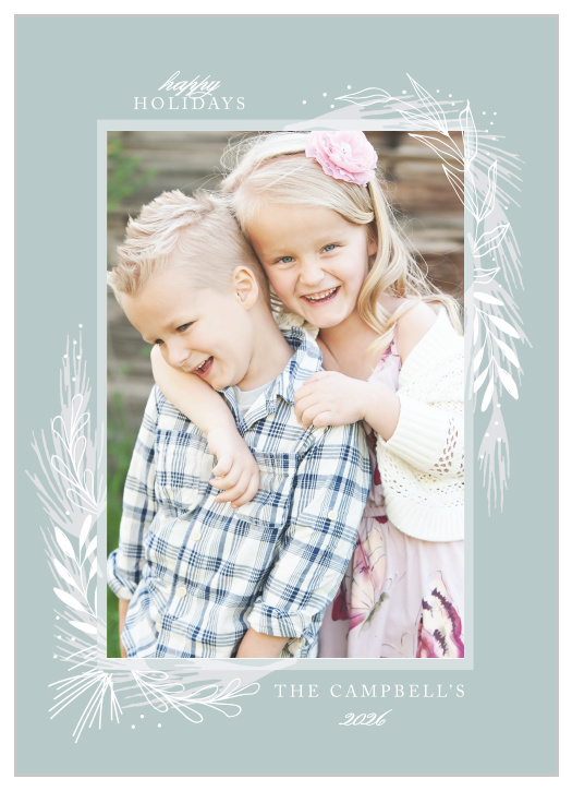 Start the holiday season right with our Gilded Garland Holiday Cards.