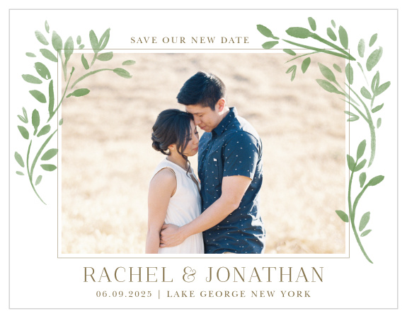 Give your guests a heads up about the postponement with the botanical illustrations of our Fairytale Leaves Change the Date Cards. 