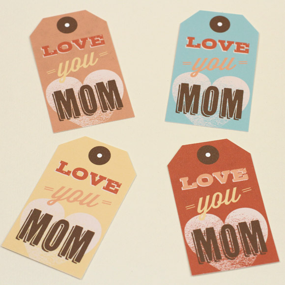 Card Size: 4.25" x 5.5" foldedGift Tag Size: 1.75" x 3"These Printable Best Mom cards are a great way to show how much you appreciate her. The matching printable gift tags are a great addition and will make any present extra special. These printable cards are available in 2 color options, on a Salmon or White background.
