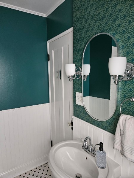 Lauren review image